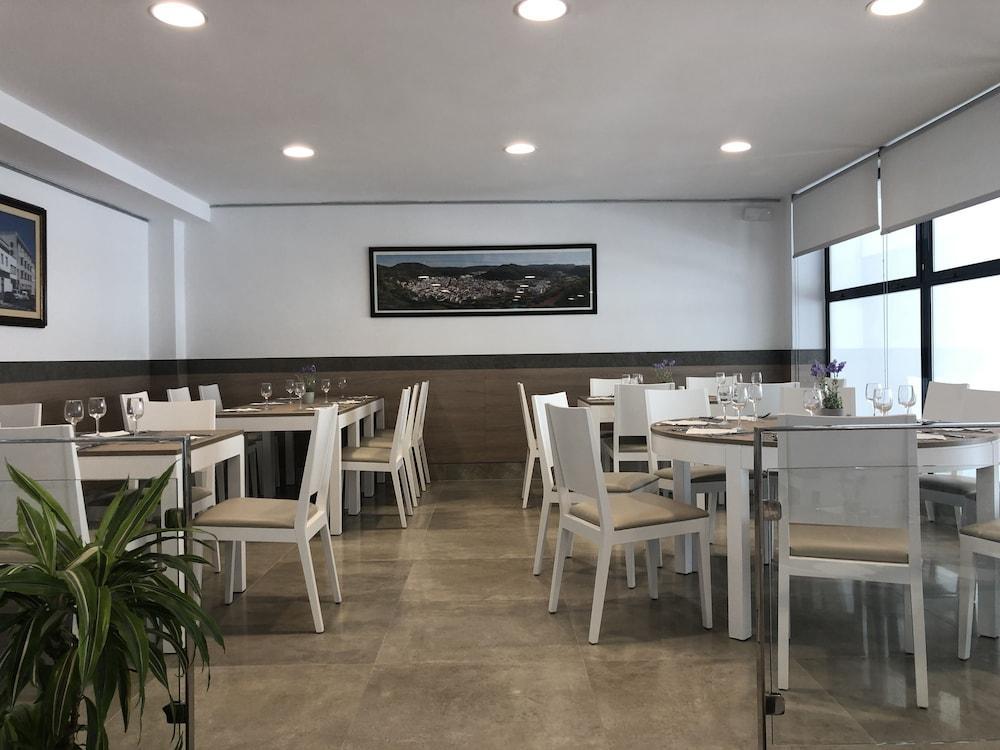 Hotel Loar Ferreries Zewnętrze zdjęcie