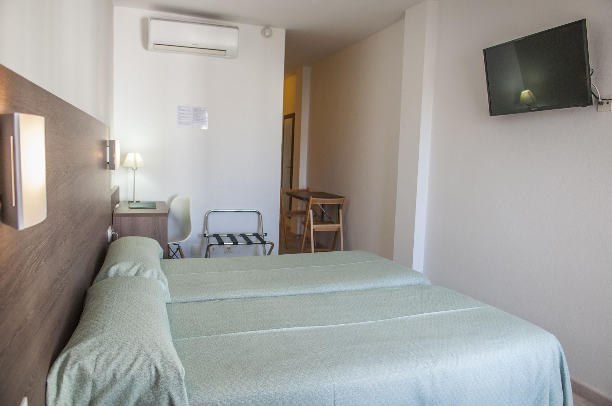 Hotel Loar Ferreries Zewnętrze zdjęcie
