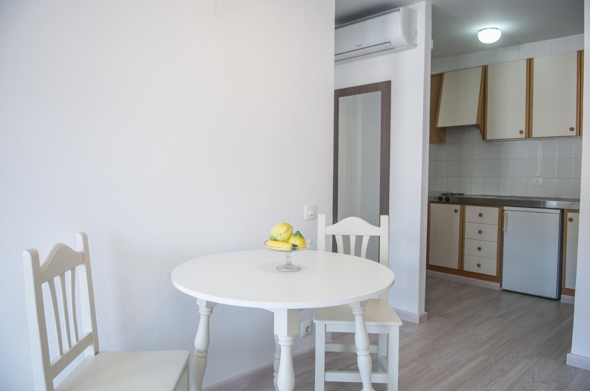 Hotel Loar Ferreries Zewnętrze zdjęcie