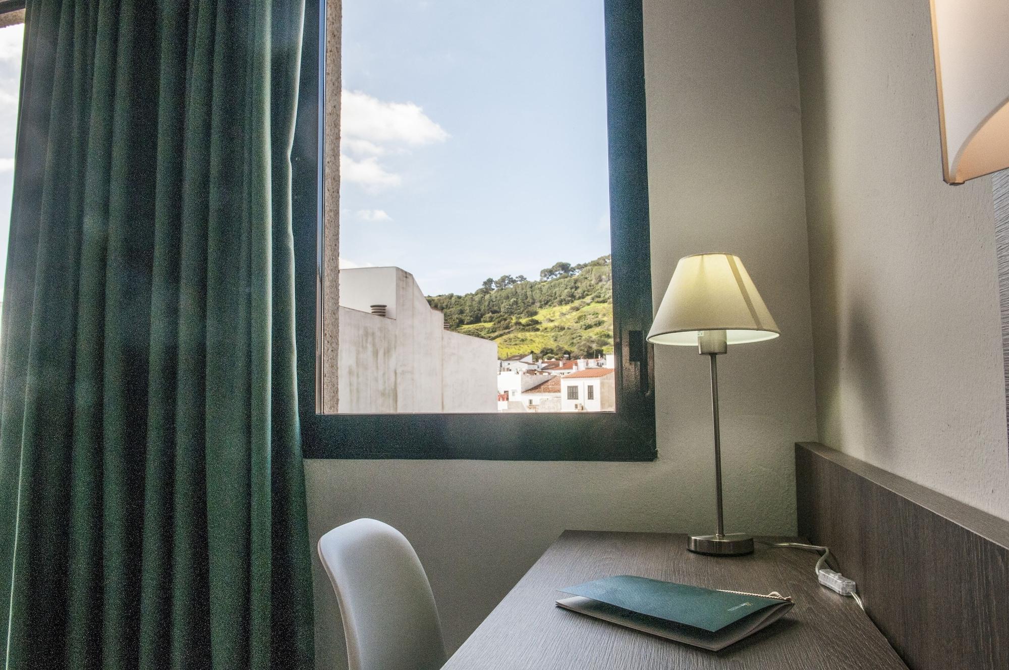 Hotel Loar Ferreries Zewnętrze zdjęcie