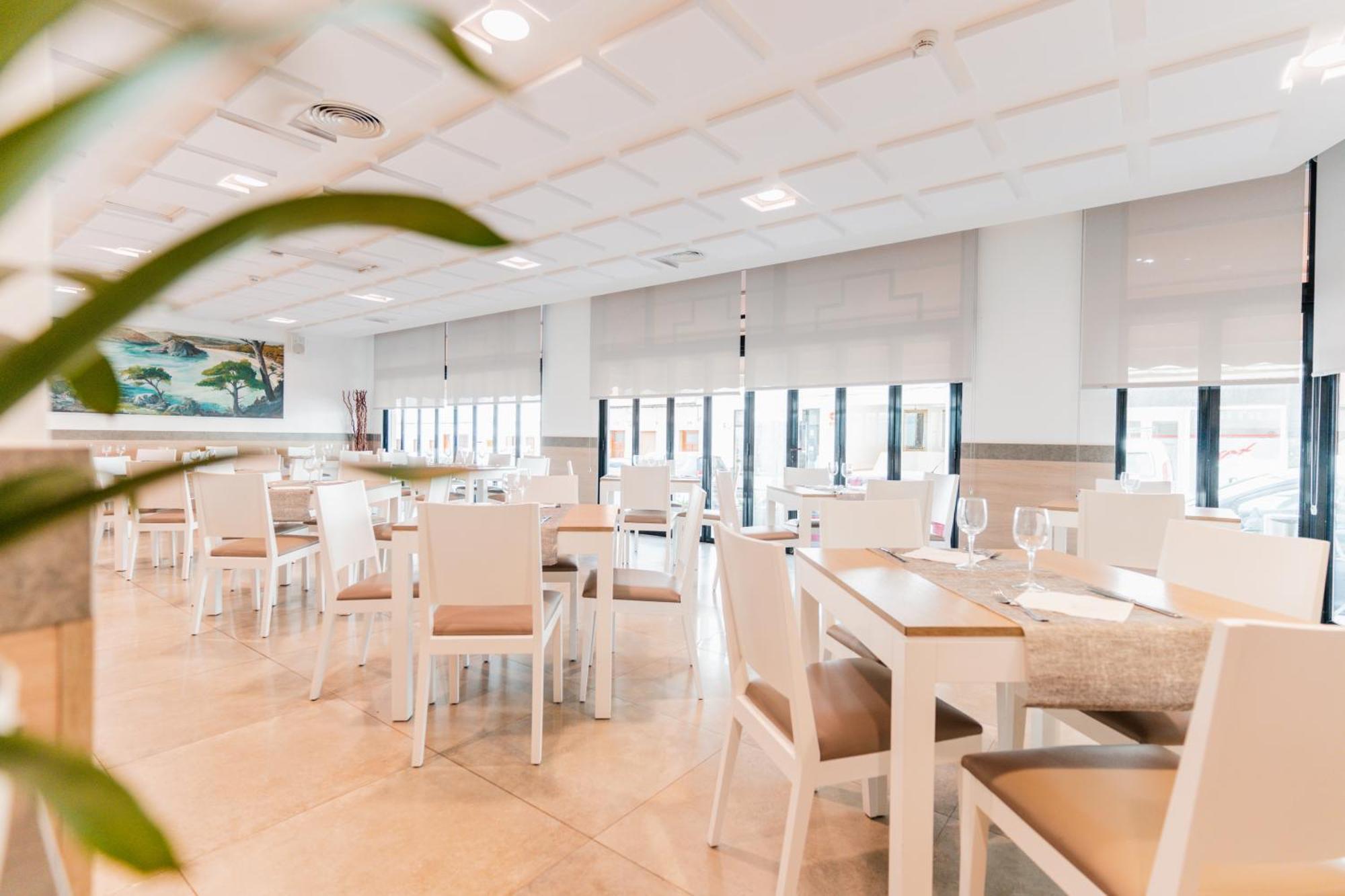 Hotel Loar Ferreries Zewnętrze zdjęcie