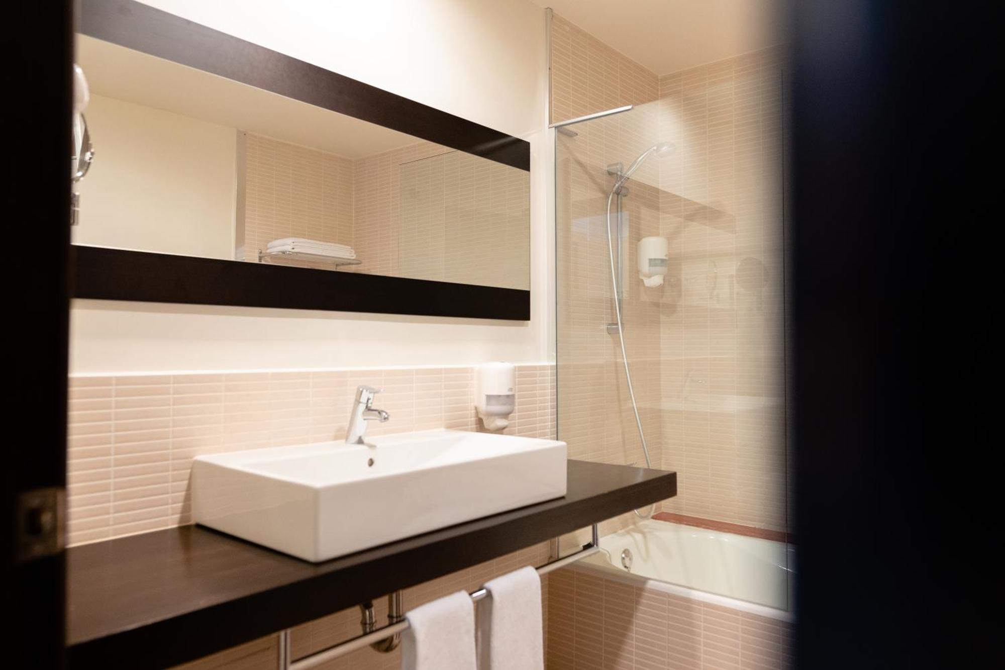 Hotel Loar Ferreries Zewnętrze zdjęcie