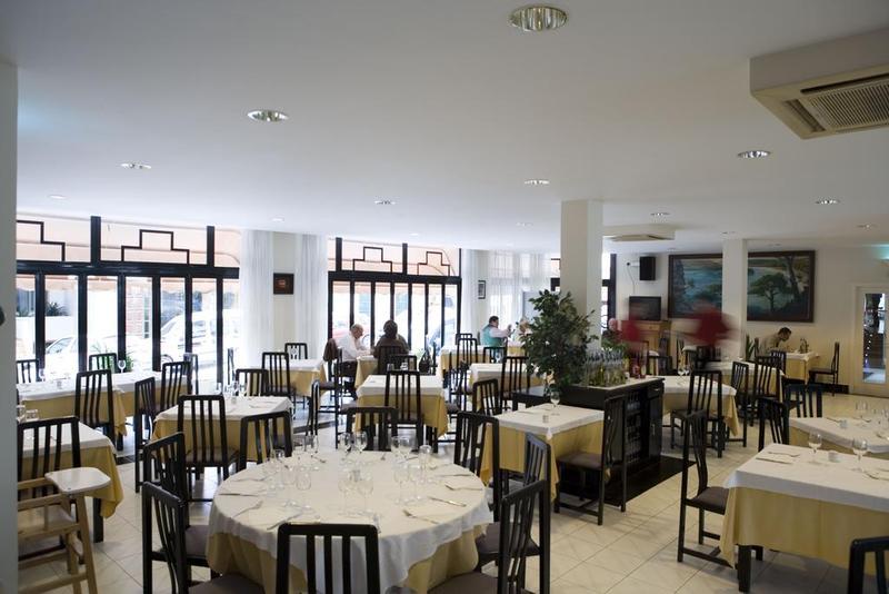 Hotel Loar Ferreries Zewnętrze zdjęcie